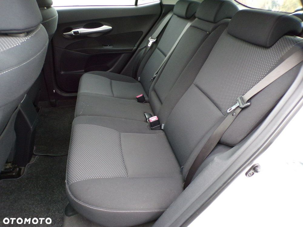 Toyota Auris - 26
