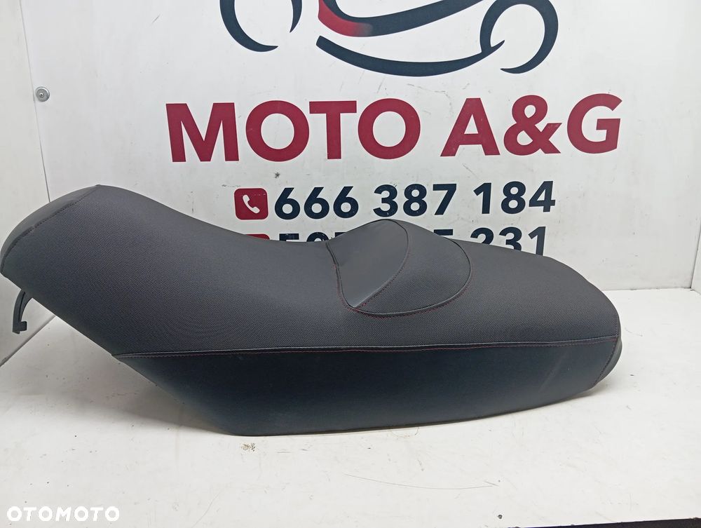 Piaggio X Evo 400 fotel siedzenie kanapa - 2