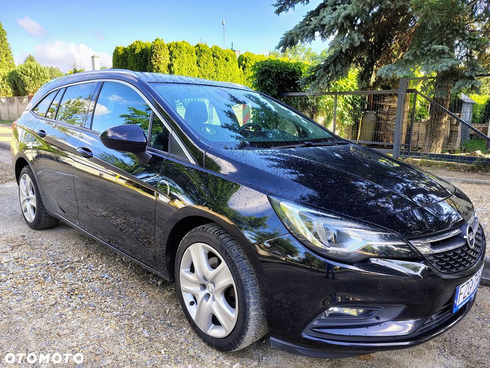 Opel Astra 1.6 D (CDTI) Start/Stop Dynamic - 1