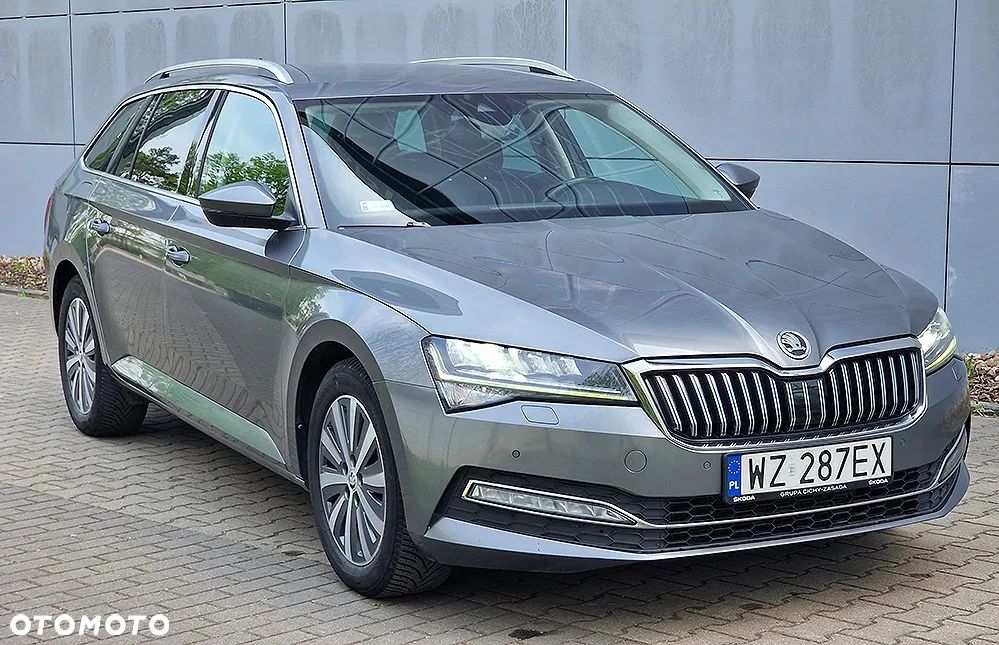Skoda Superb 2.0 TDI SCR Style DSG - 29