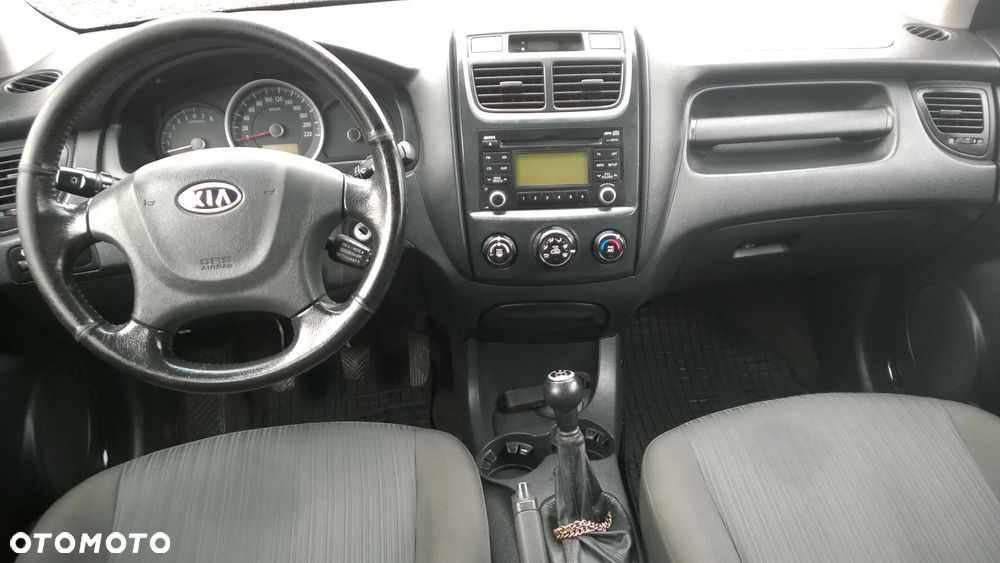 Kia Sportage 2.0 Expedition - 12