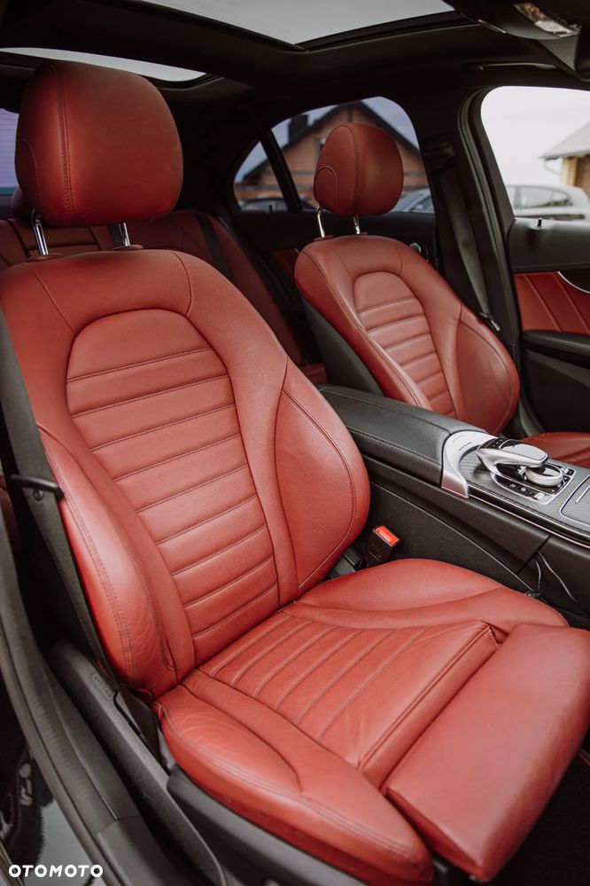 Mercedes-Benz Klasa C AMG 43 4-Matic - 29