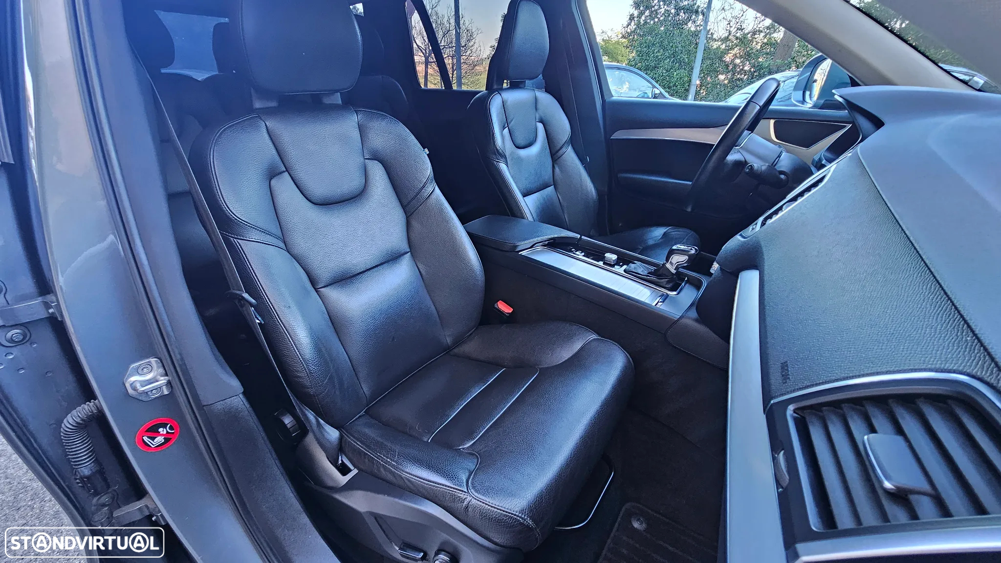 Volvo XC 90 2.0 D4 Momentum - 33