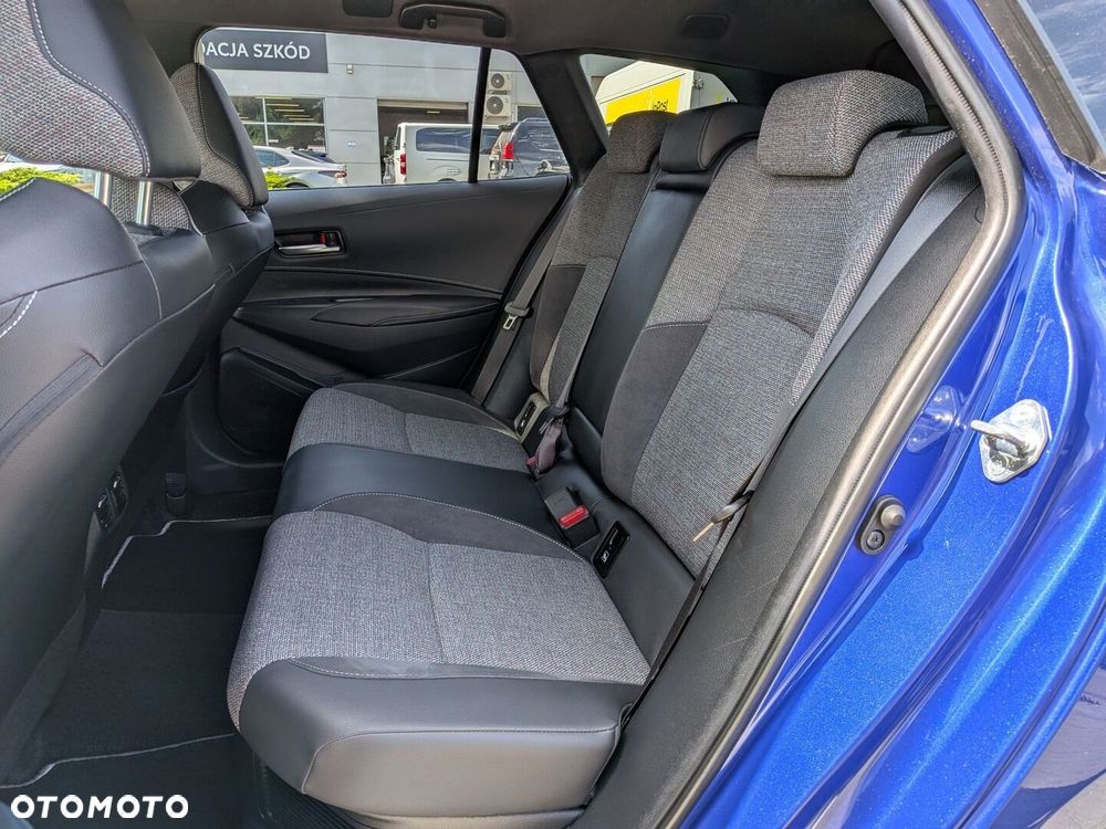Toyota Corolla 1.8 Hybrid Style - 33
