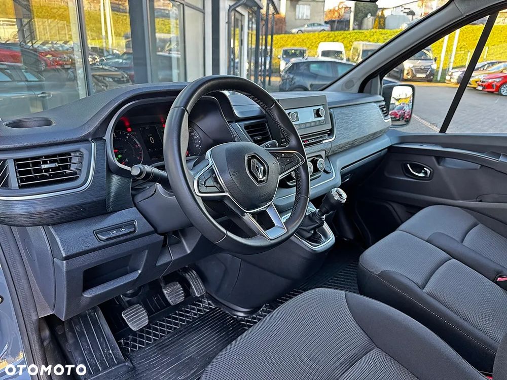 Renault Trafic 2.0 dCi - 8