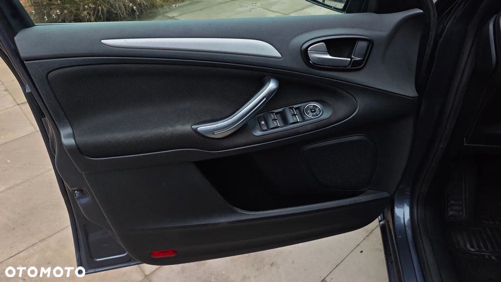 Ford S-Max 2.0 Titanium - 18