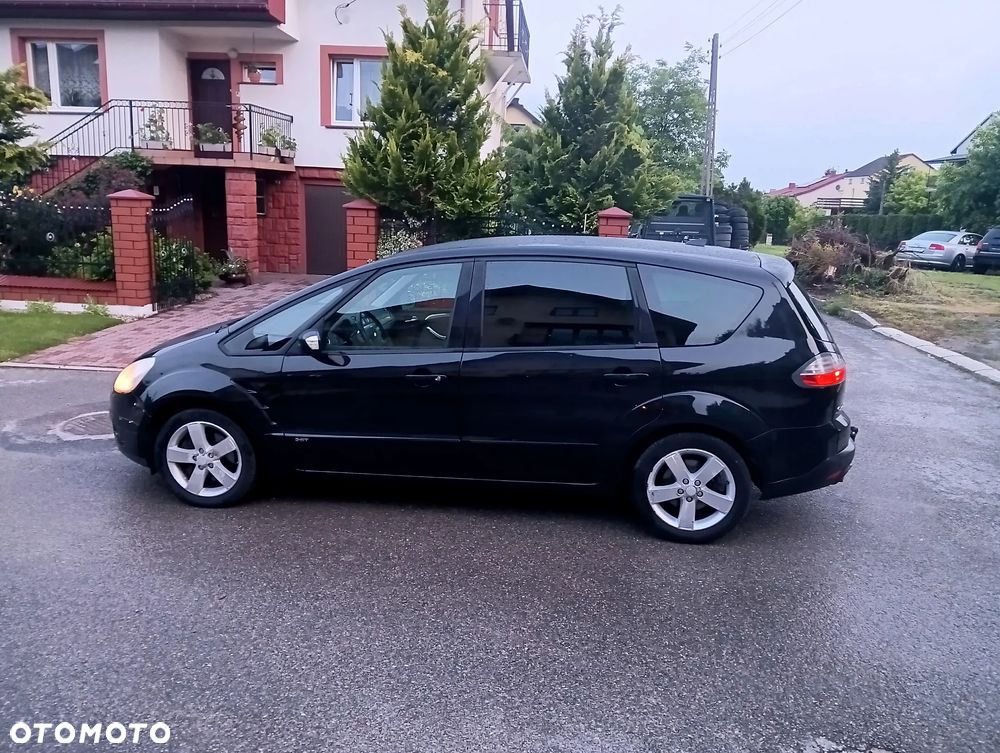 Ford S-Max 2.5 Titanium - 26