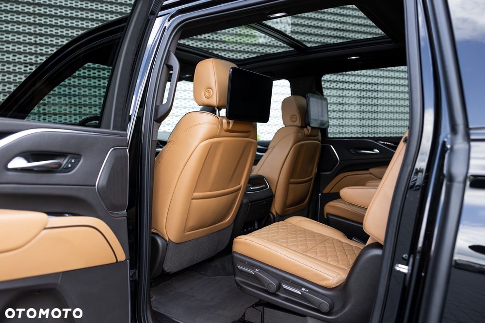 Cadillac Escalade - 19