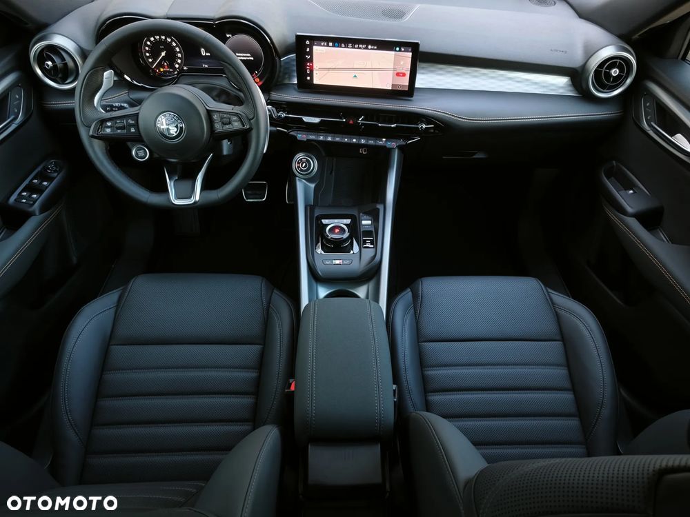 Alfa Romeo Tonale 1.5 T4 GSE mHEV Veloce DCT - 11