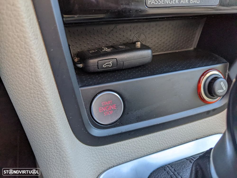 VW Sharan 2.0 TDI Highline DSG - 25