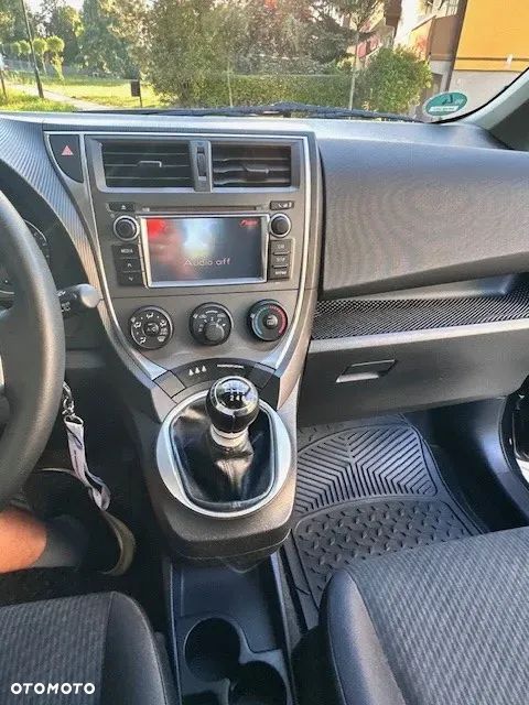 Toyota Verso S 1.33 Luna - 9