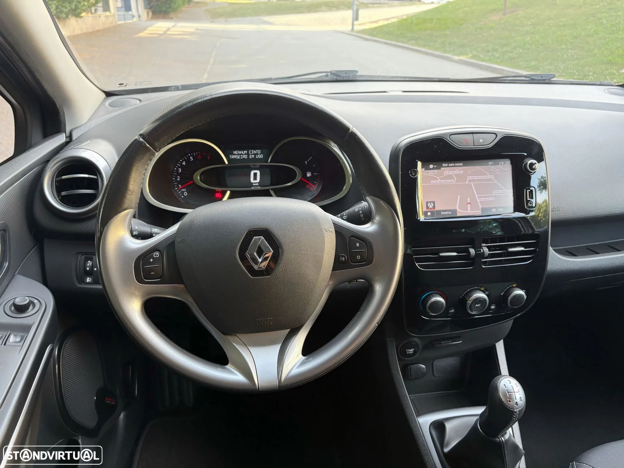 Renault Clio Sport Tourer 0.9 TCe Limited - 13