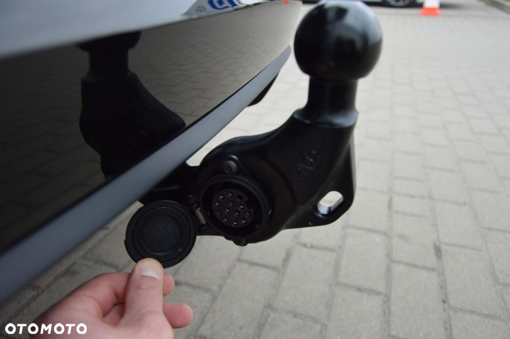 Volkswagen Touran - 26