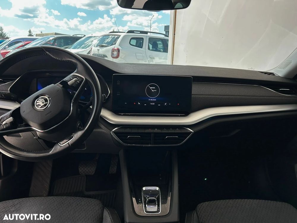 Skoda Octavia Combi 2.0 TDI DSG 4X4 Style - 10