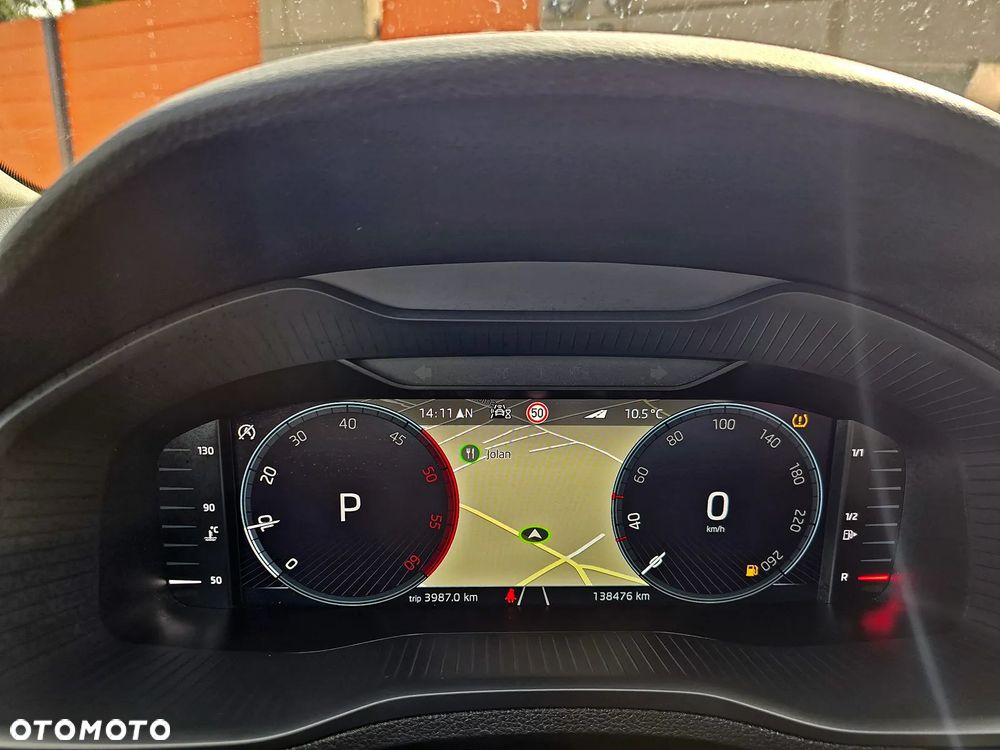 Skoda Karoq 2.0 TDI 4x4 DSG Sportline - 27