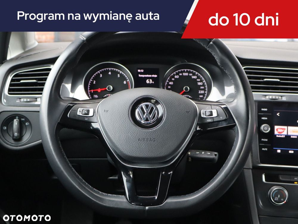 Volkswagen Golf - 17