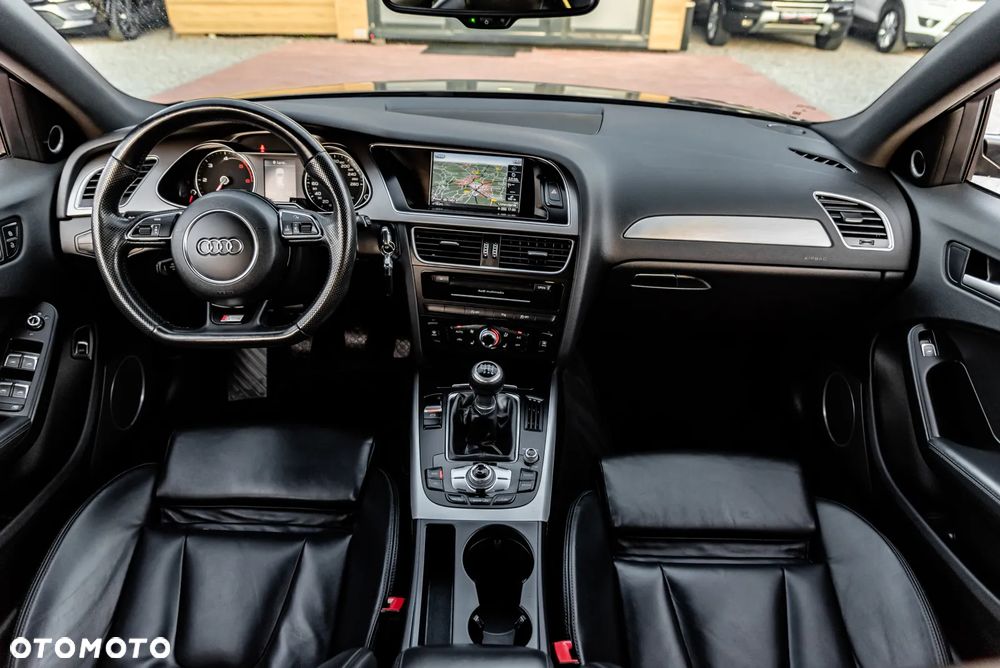 Audi A4 Avant 2.0 TDI DPF clean diesel S line Sportpaket - 27