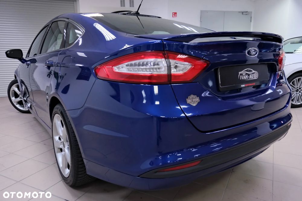 Ford Fusion - 10