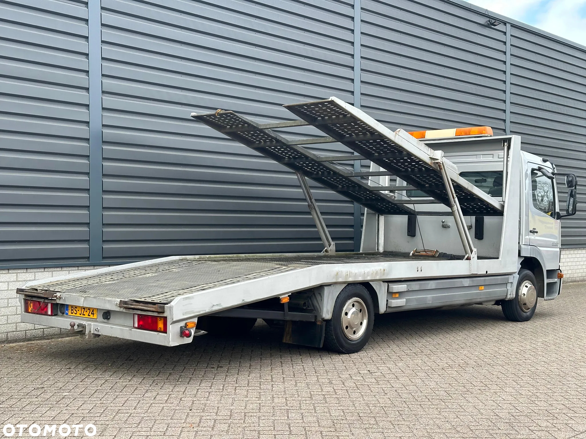 Mercedes-Benz ATEGO - 30