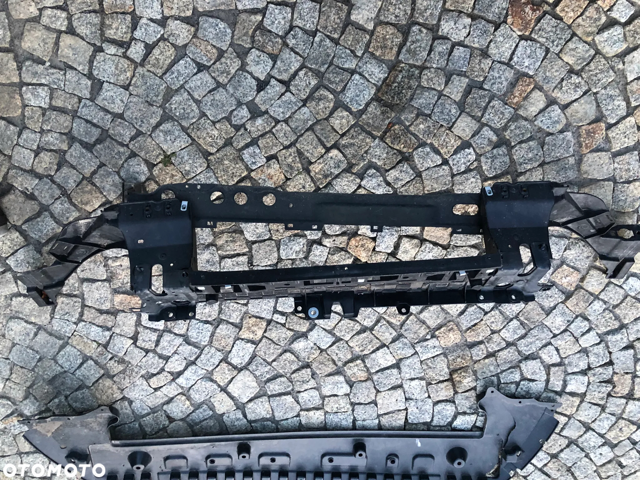 MONDEO MK5 MASKA GRILL PAS ZALUZJA INNE - 13