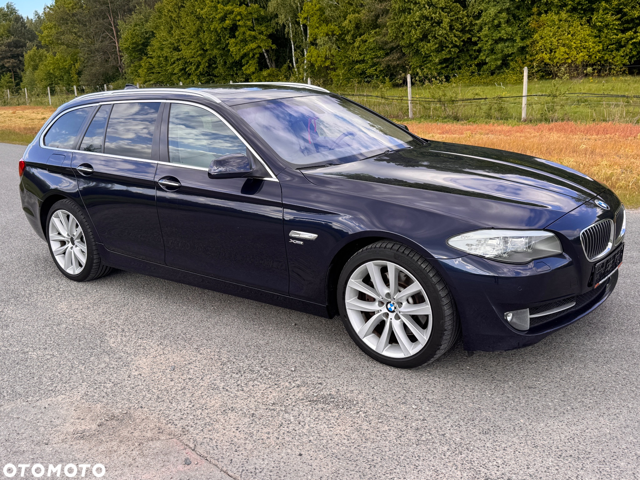 BMW Seria 5 530d xDrive Touring Luxury Line - 2