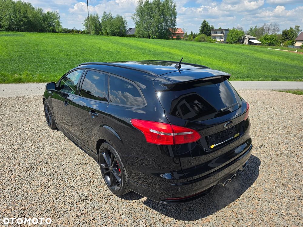 Ford Focus - 8