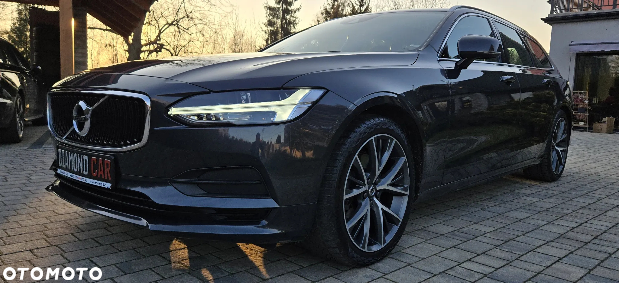 Volvo V90 D4 Geartronic Momentum Pro - 2