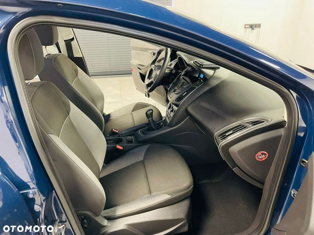 Ford Focus 1.0 EcoBoost Start-Stopp-System Ambiente - 34