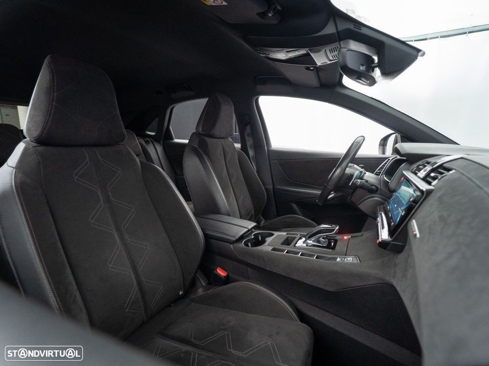 DS DS7 Crossback E-Tense Performance Line EAT8 - 37
