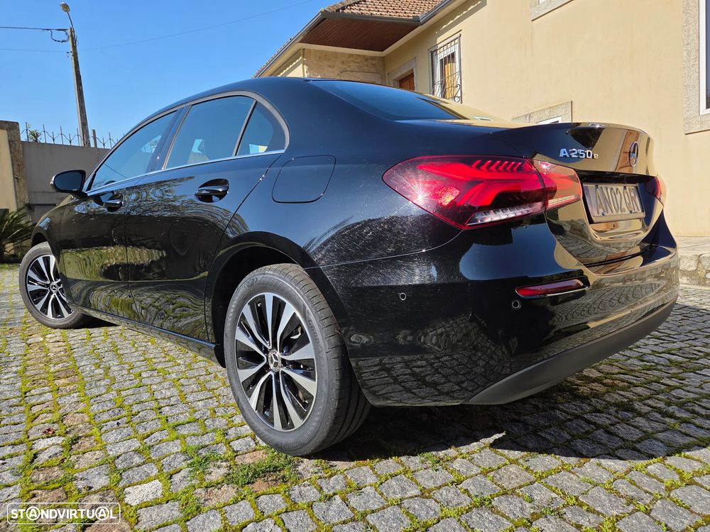 Mercedes-Benz A 250 Limousine e Style Plus - 8