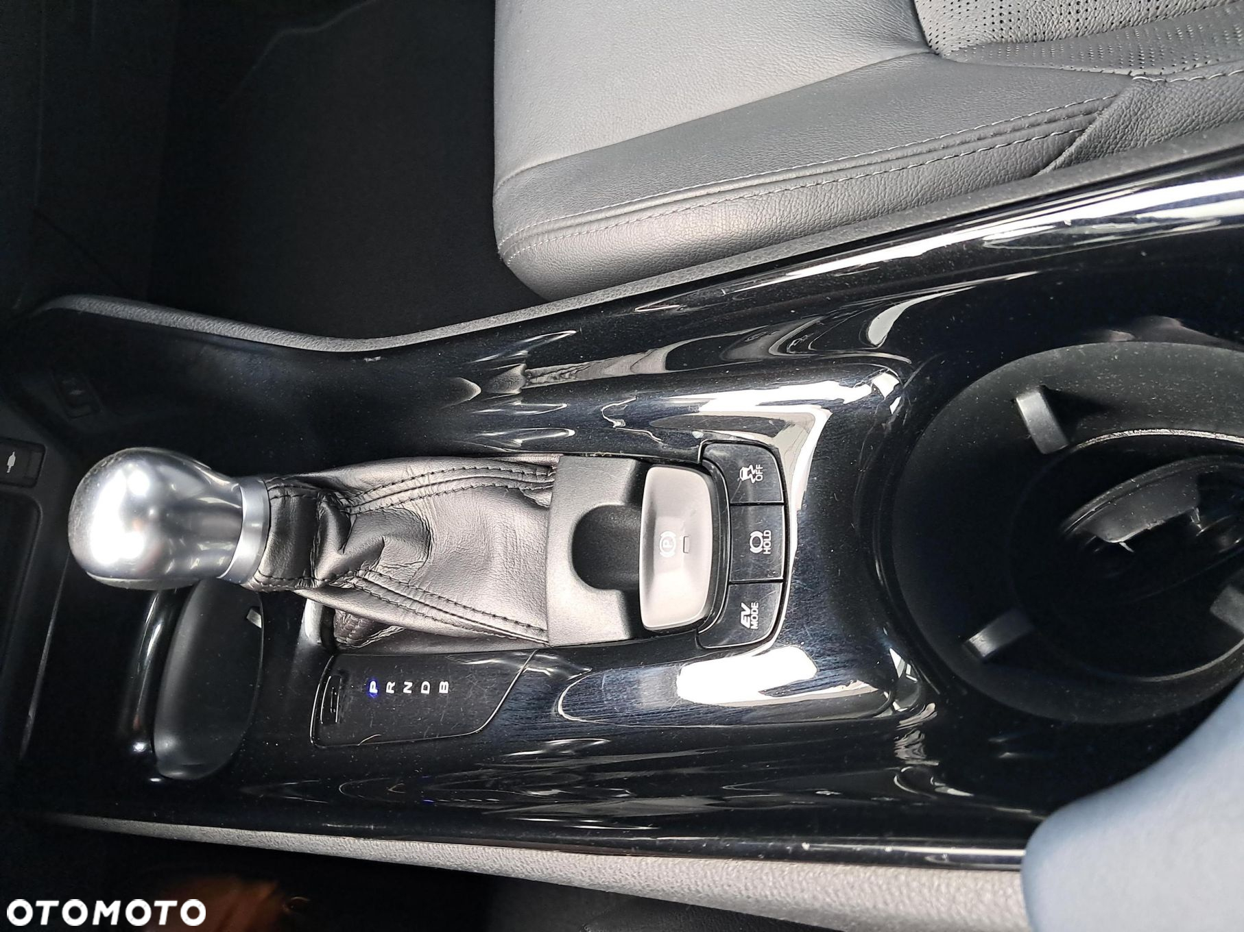 Toyota C-HR 1.8 Hybrid Dynamic - 25