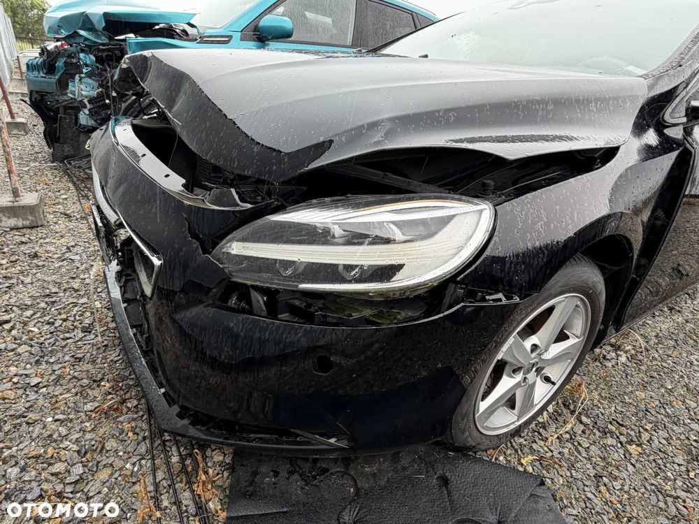 Volvo V40 T2 Momentum - 6