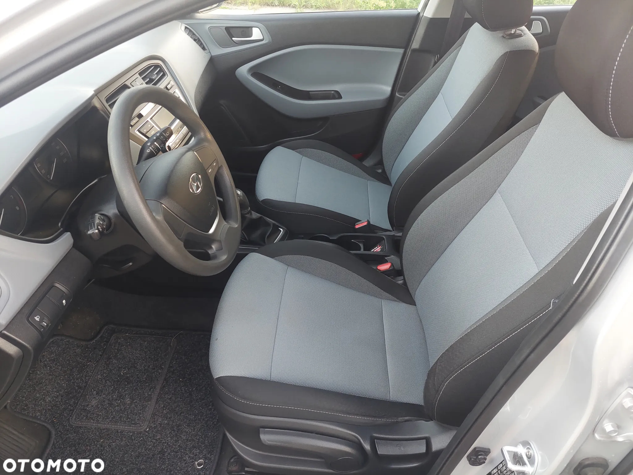 Hyundai i20 1.2 Classic + - 6