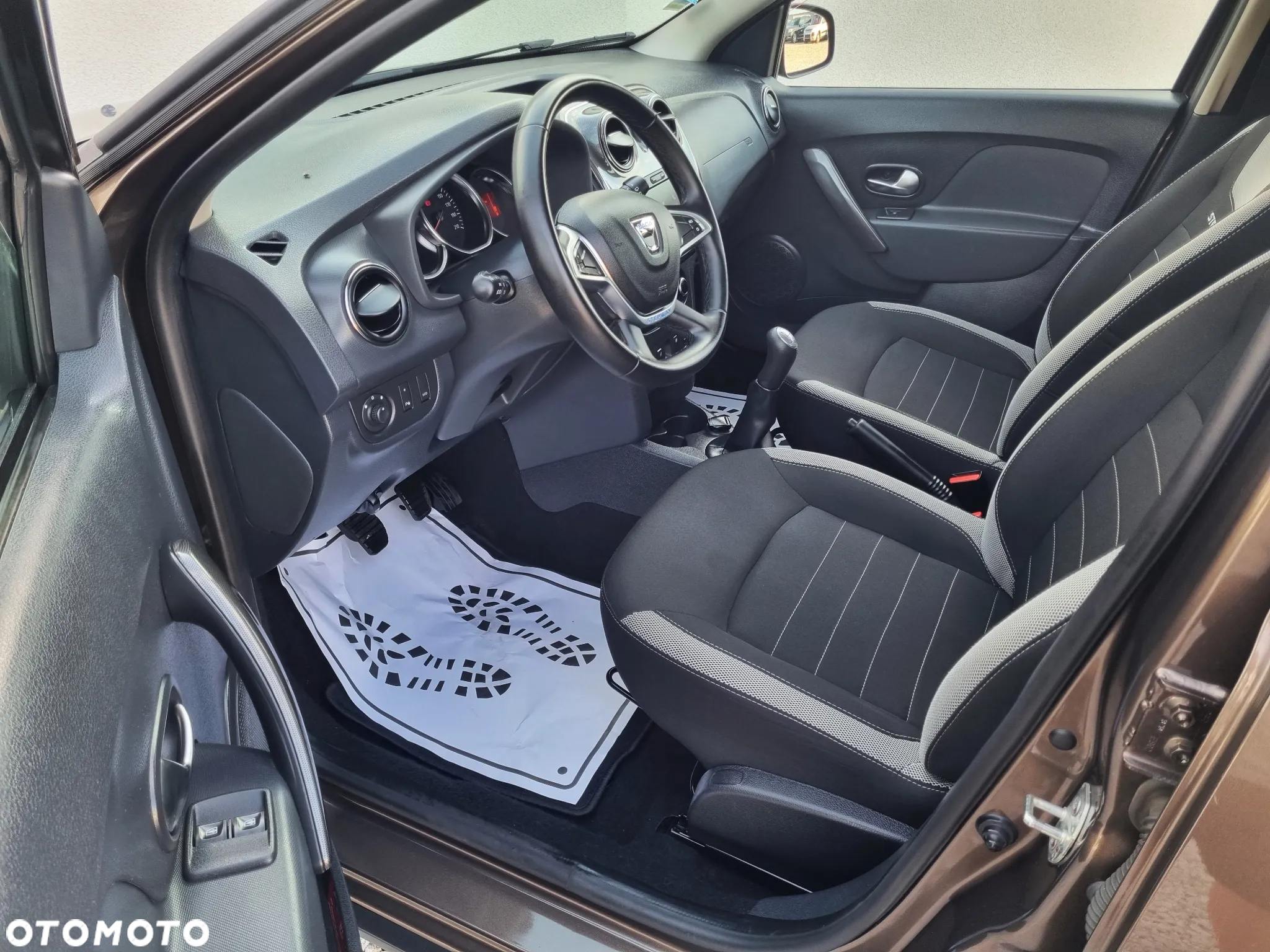 Dacia Sandero Stepway 0.9 TCe Laureate S&S - 7