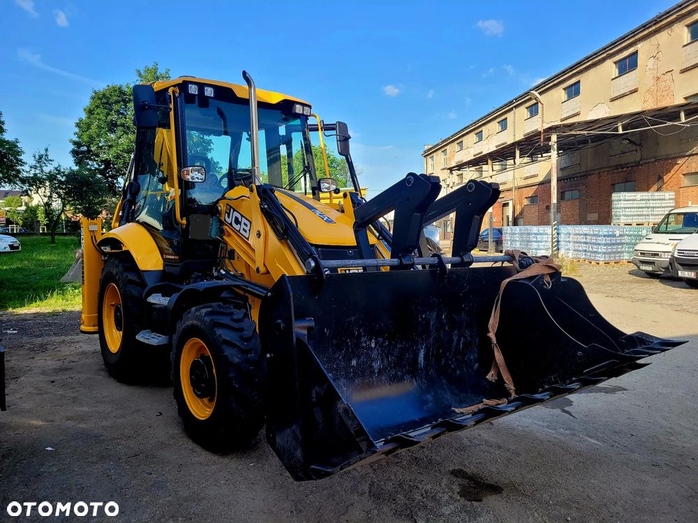 JCB 3CX PLUS, 81kW (109HP) - 2