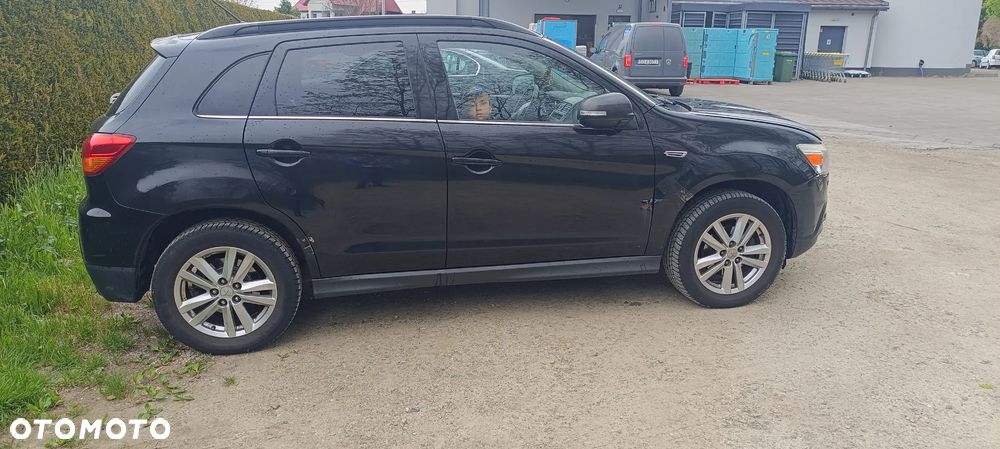 Mitsubishi ASX - 14