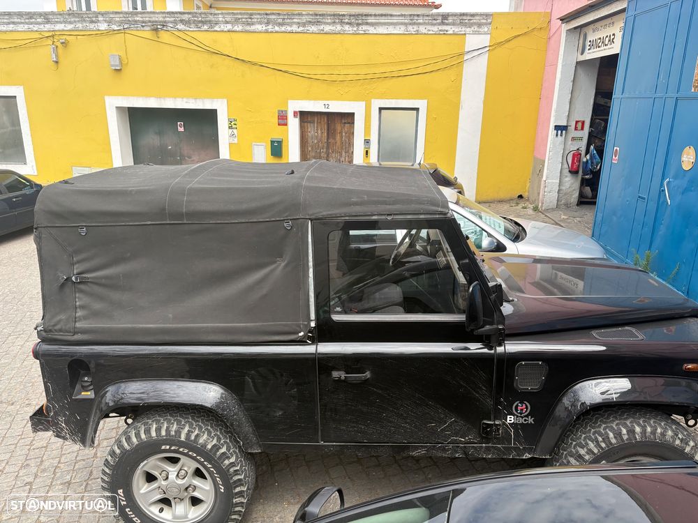 Land Rover Defender 90 2.5 Td5 E - 4