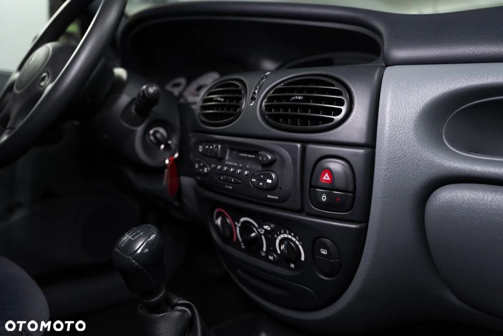 Renault Megane - 25