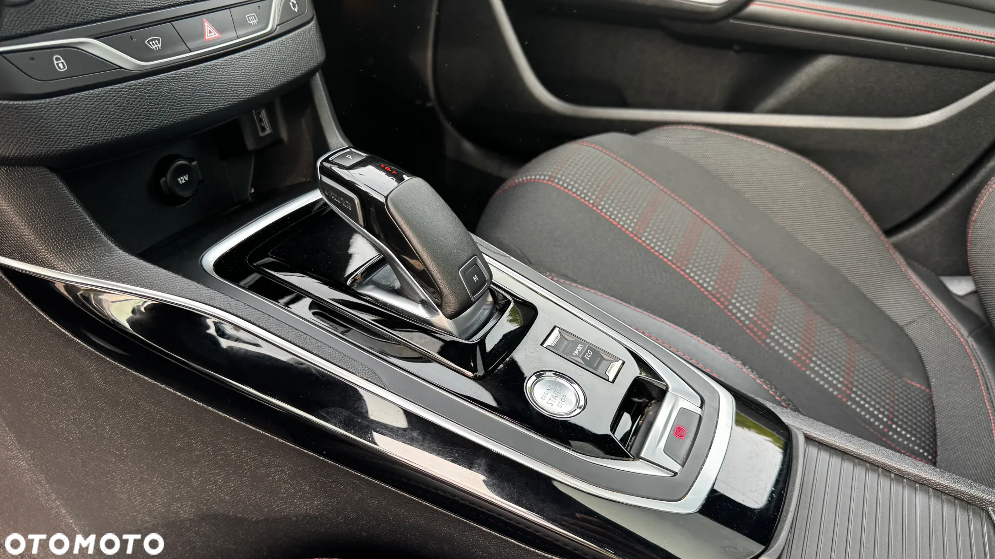 Peugeot 308 SW 1.5 BlueHDi GT Pack S&S EAT8 - 28