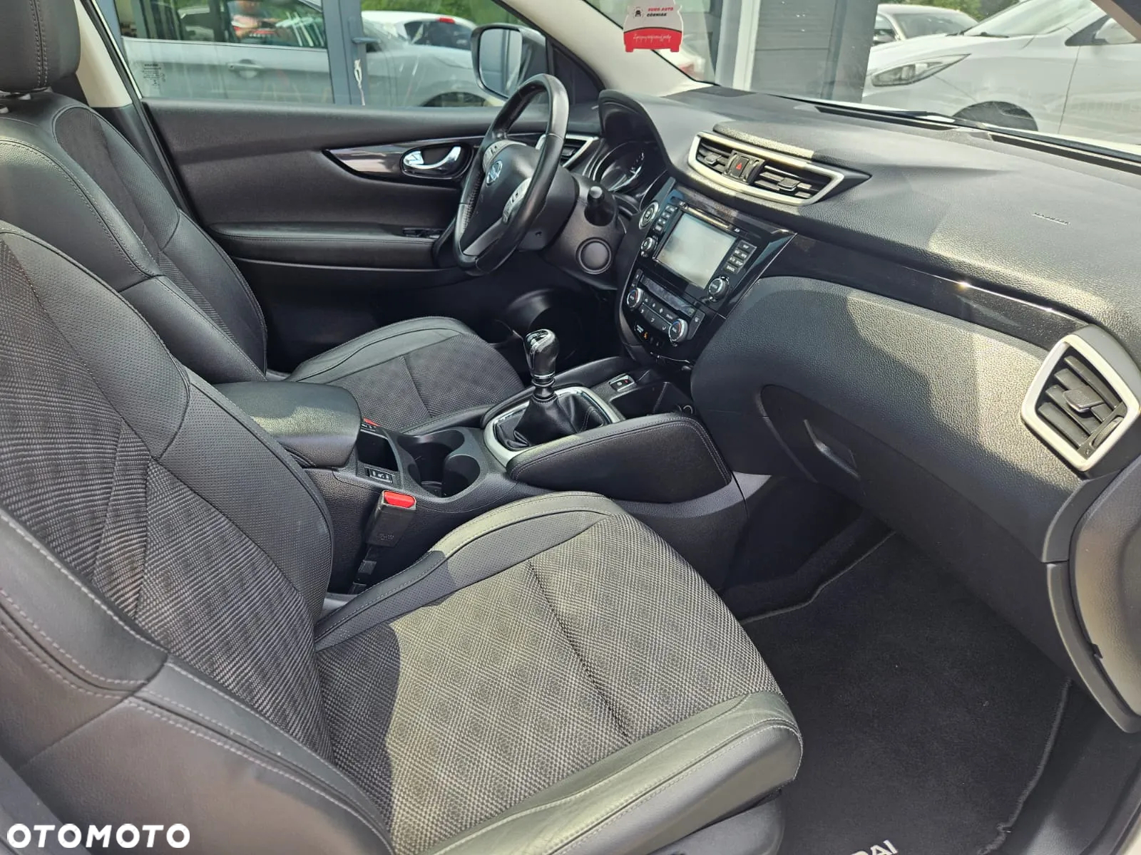 Nissan Qashqai 1.6 dCi 4x4 360 S&S - 10
