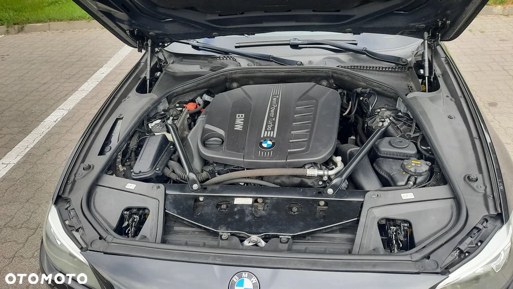 BMW Seria 5 530d xDrive Sport-Aut - 19