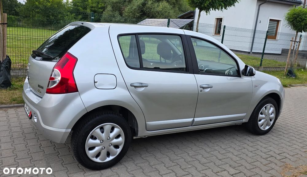 Dacia Sandero 1.6 MPI Laureate - 10
