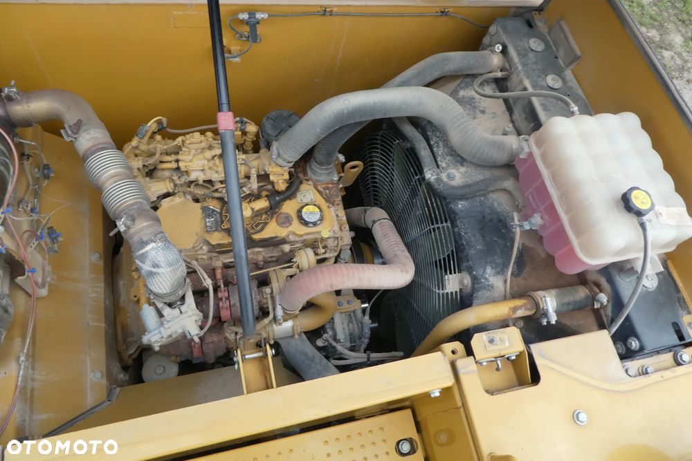 Caterpillar 320 FL PRODUKCIJ JAPOŃSKIEJ - 24