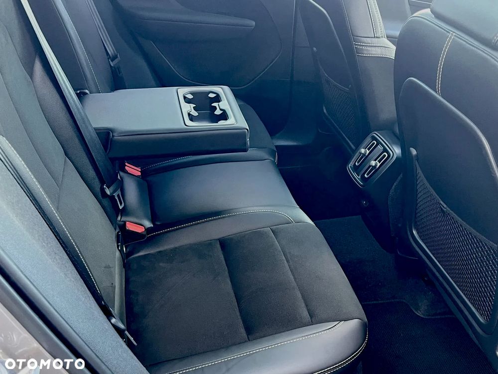 Volvo XC 40 T4 AWD Geartronic R-Design - 16