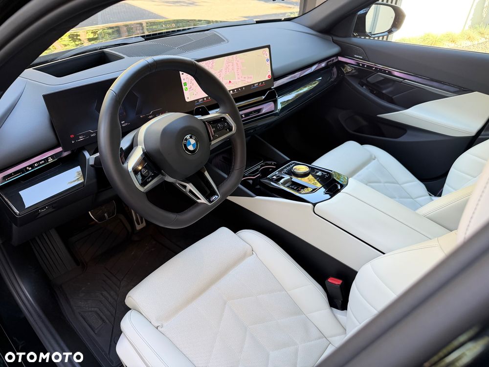 BMW Seria 5 530d xDrive mHEV sport - 17