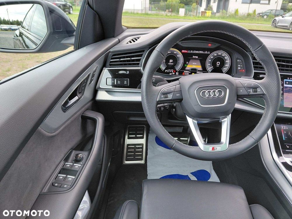 Audi Q8 - 13