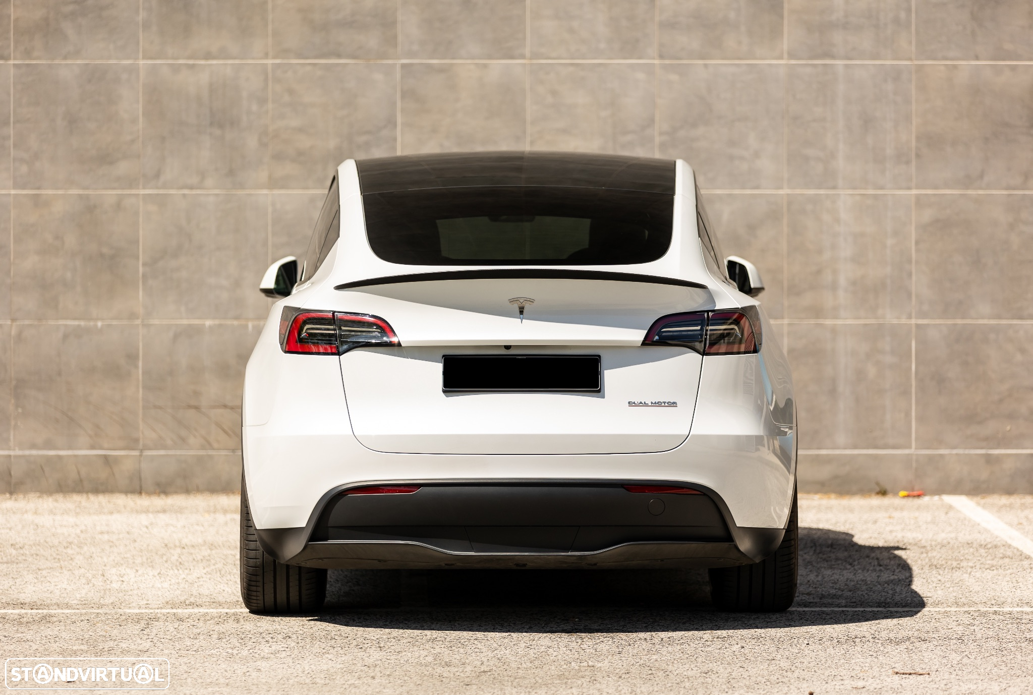 Tesla Model Y Performance Dual Motor AWD - 4