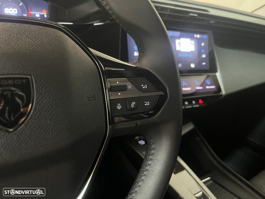 Peugeot 408 1.2 PureTech Allure Pack EAT8 - 18