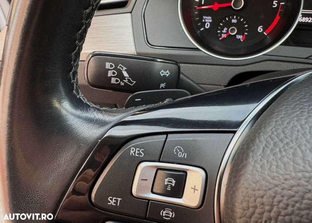 Volkswagen Passat - 22