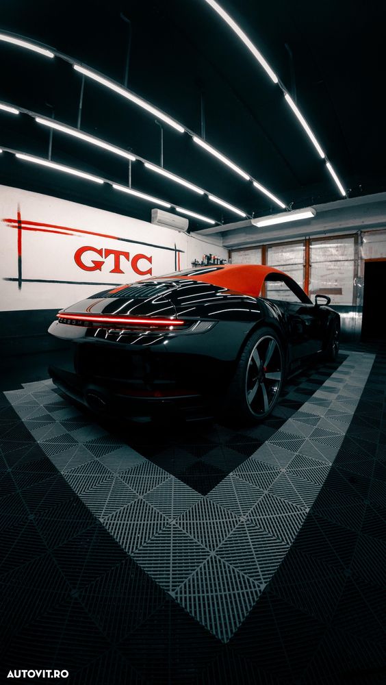 Porsche 911 GTS PDK - 10